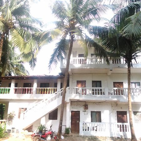 La Blanche Guest House Calangute Extérieur photo