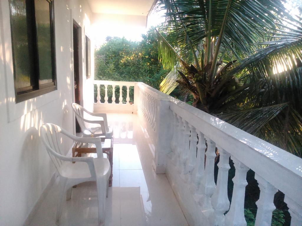 La Blanche Guest House Calangute Extérieur photo