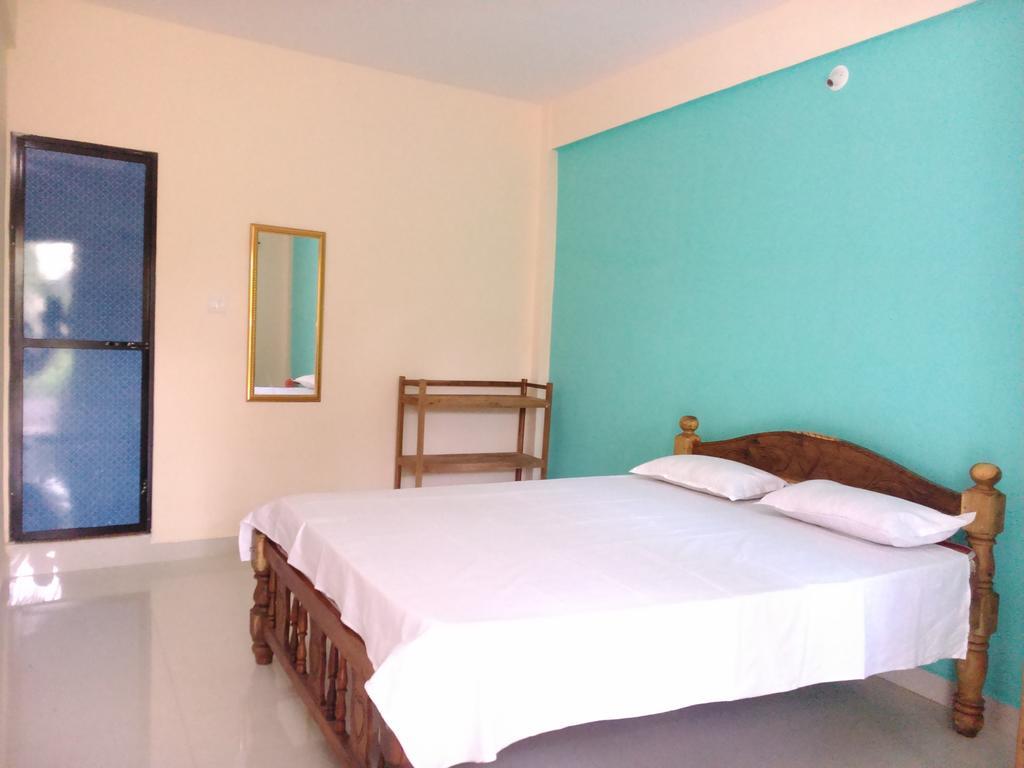 La Blanche Guest House Calangute Extérieur photo